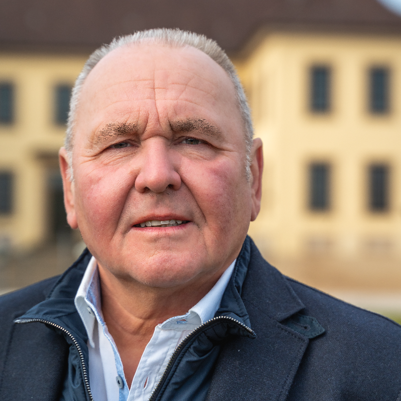  Thomas Schneider